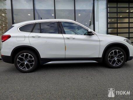 BMW, X1, 1500, 116, бензин, внедорожник, робот, передний привод, среднее состояние, правый, белый, 1 899 000 ₽